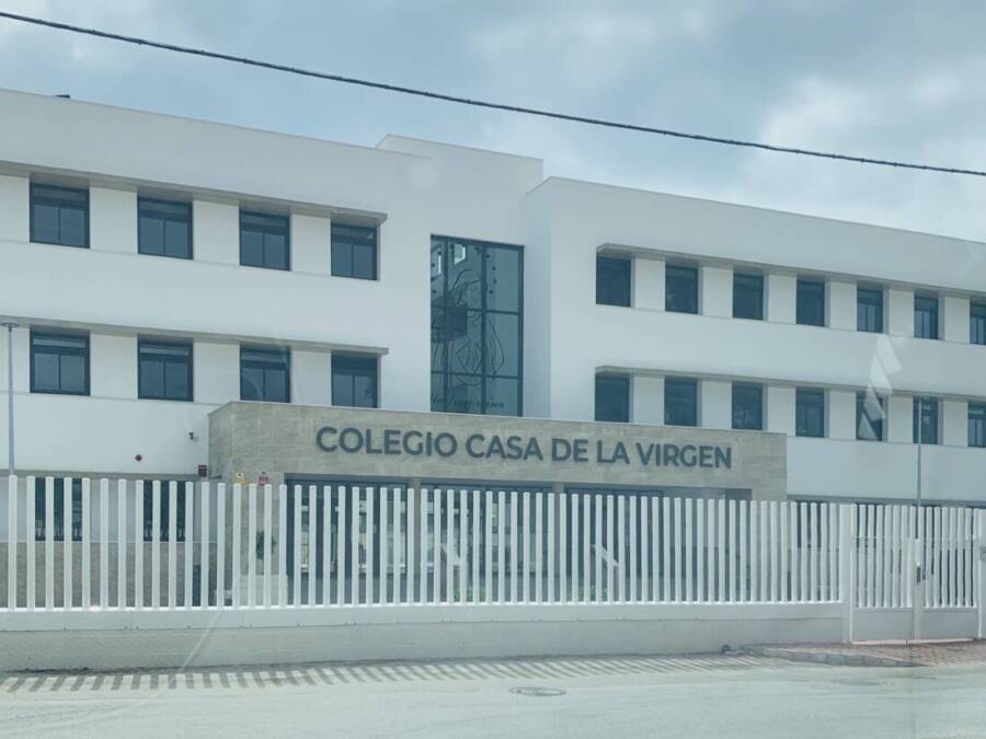 Colegio Casa de la Virgen