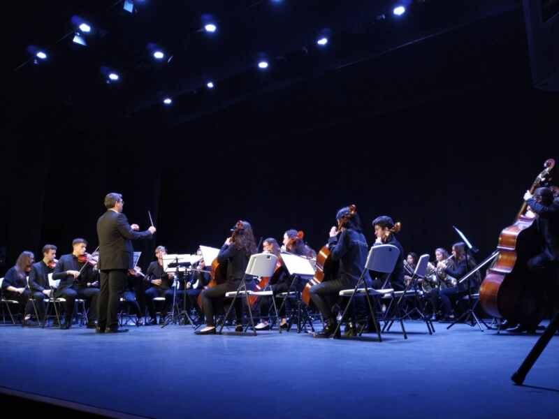 joven orquesta ciudad de la línea