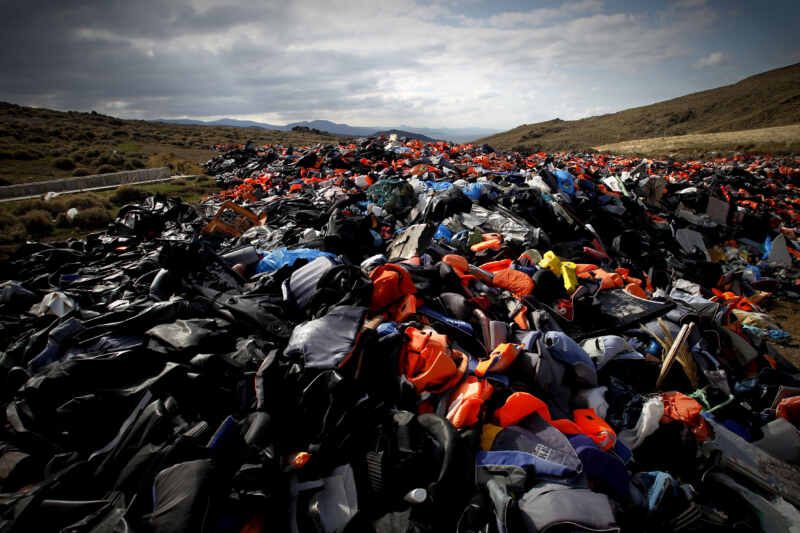 Refugiados en Lesbos Andres Carrasco