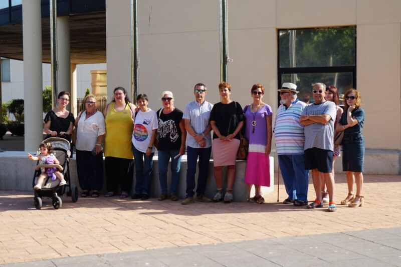 emilio-y-clemencio-pioneros-en-la-lucha-lgtbi-izan-la-bandera-de-la