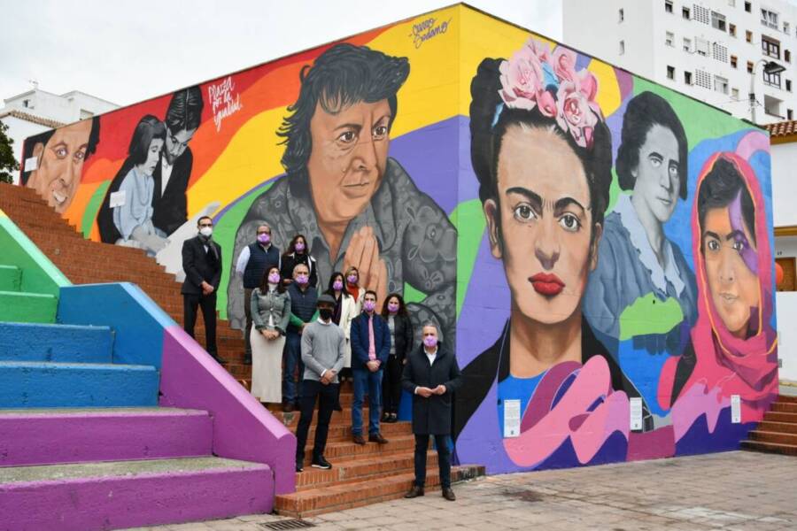 2020 inauguran mural plaza igualdad4