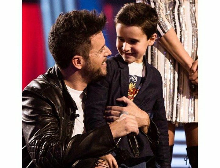 Dani cantando con Pablo Lopez Dani cantando con Pablo Lopez