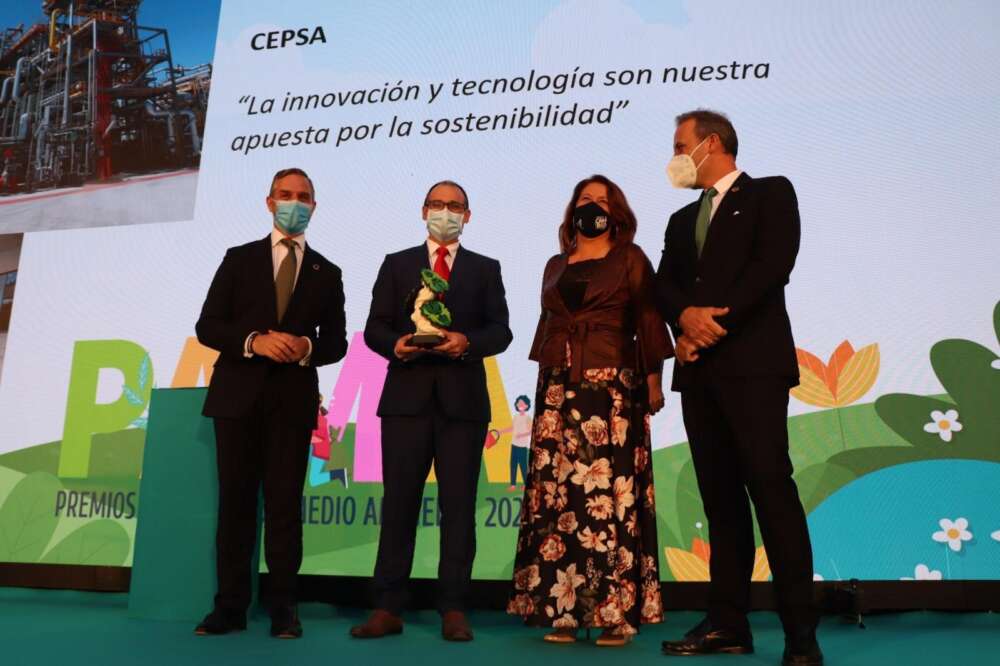 Entrega Premio Medio Ambiente Junta a Detal Cepsa CQPM