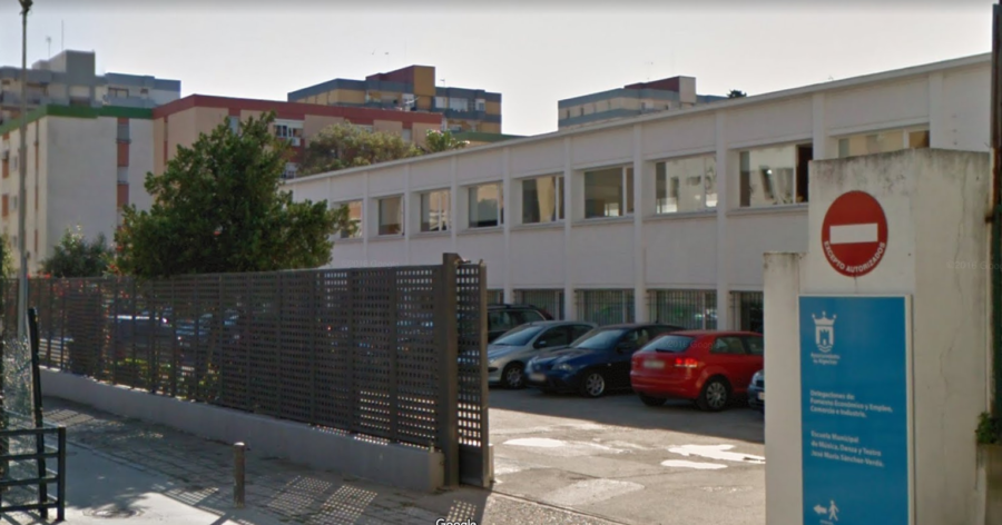 Escuela municipal Sánchez Verdú, sede de la celebración del Día Mundial del Teatro.