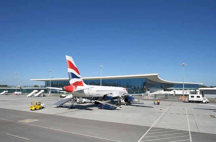 ml_Aeropuerto-de-Gibraltar_43_1024