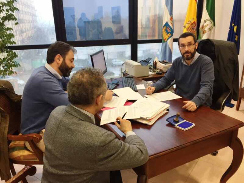 FIRMA_CONTRATO_PREVENCION_DE_RIESGOS_LABORALES