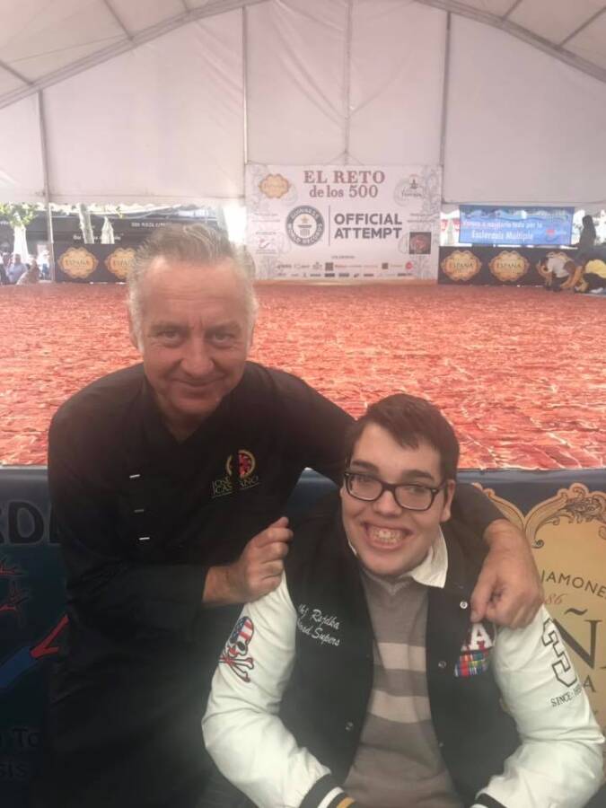 43375195_10210040621131976_7464287869184507904_n