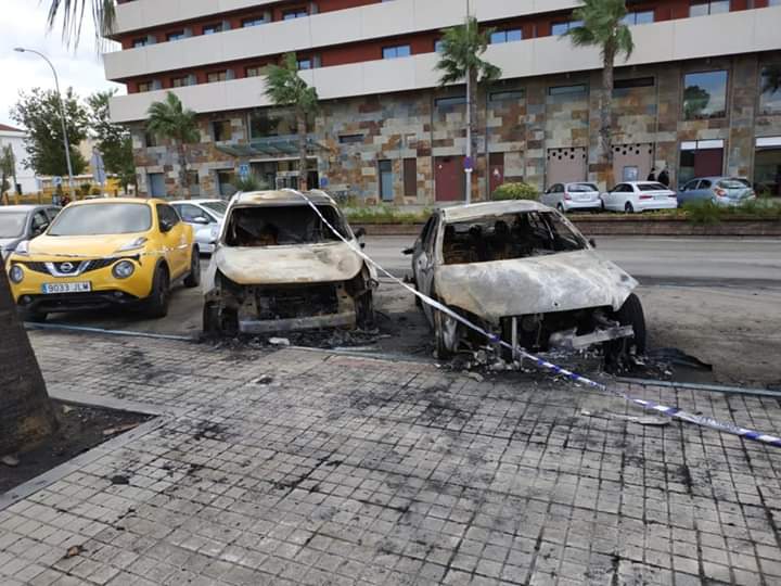 incendio coches ejército