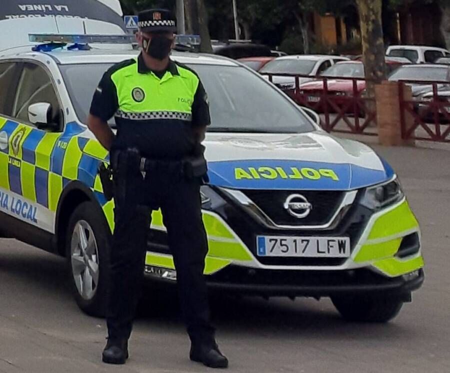 Policia_local_y_coche