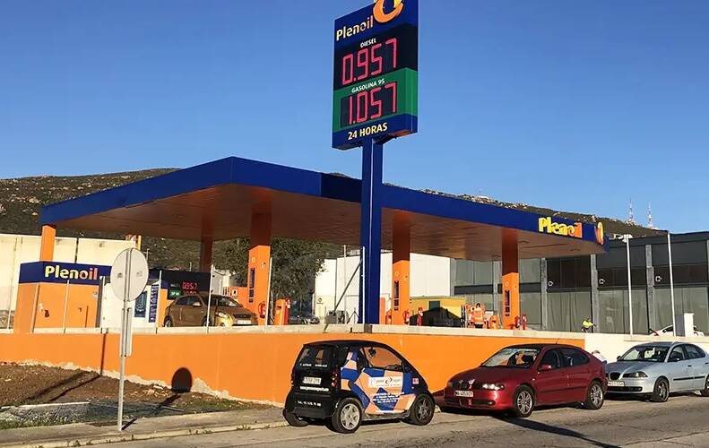 Gasolinera Plenoil La Linea