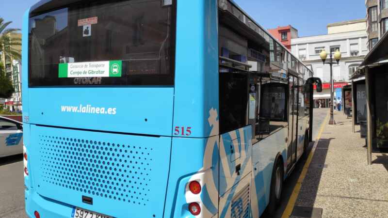 Autobús de La Línea. Modificados los recorridos de taxis y autobuses por los tres pasos procesionales del Miércoles Santo Autobús de La Línea. Modificados los recorridos de taxis y autobuses por los tres pasos procesionales del Miércoles Santo