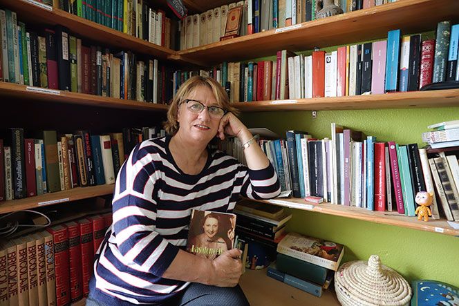 Angeles-Chozas-Las-doncellas-de-la-espía-Rosalinda-Fox-Reach-Alcance-5