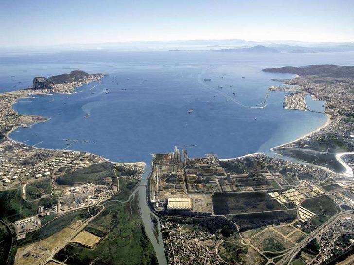 Vista de la Bahía de Algeciras y Gibraltar.