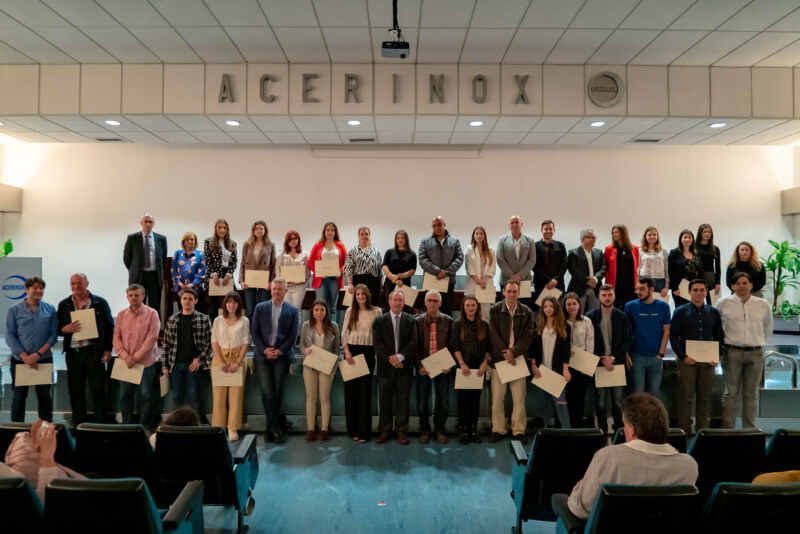 acerinox becas