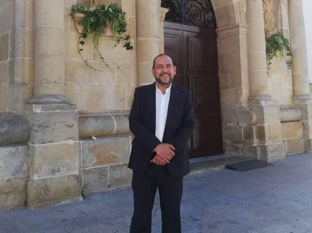Padre Yelman copia