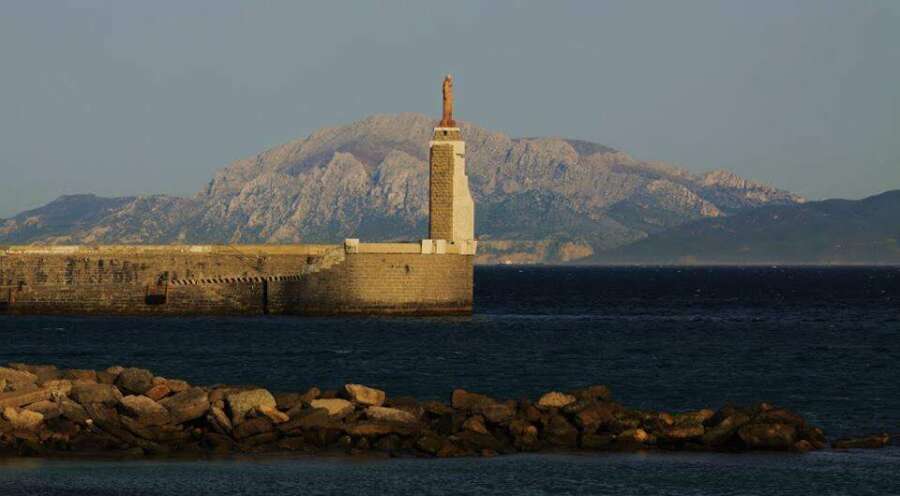 tarifa-el-santo-en-el-fondo-marruecos-c3a1frica