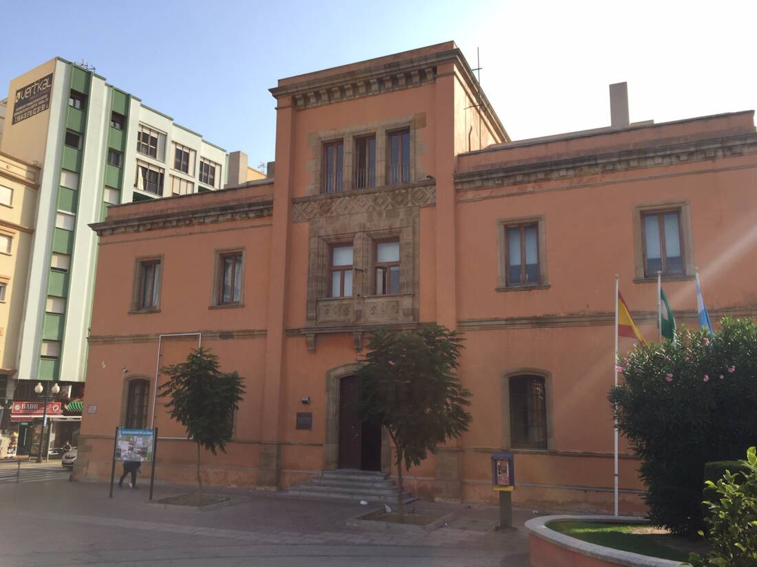 Edificio Biblioteca La Línea