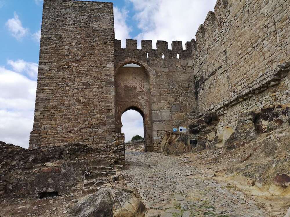 Castillo-Fortaleza de Jimena.
