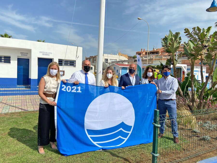 210615 Izado Bandera Azul Getares