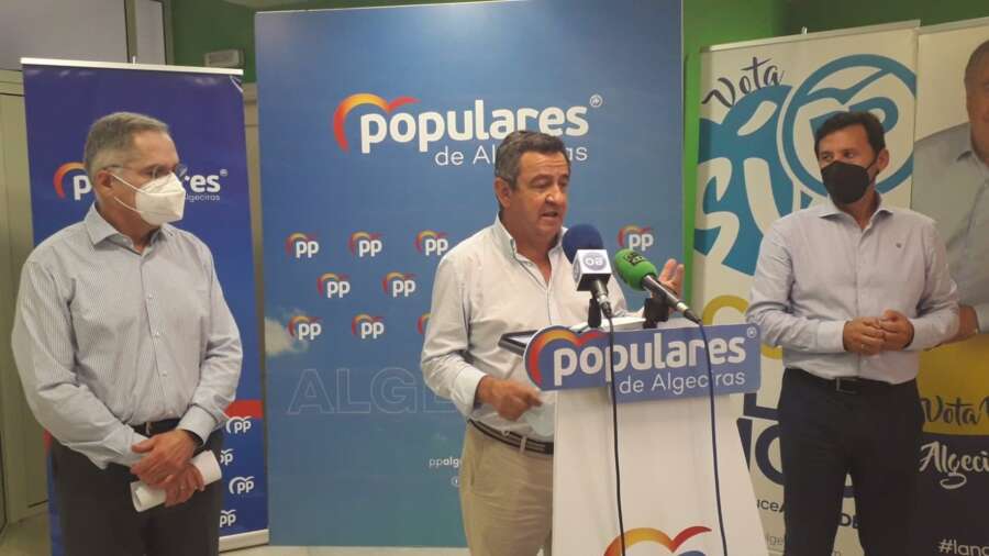 José Loaiza, portavoz del PP en Diputación en rueda de prensa