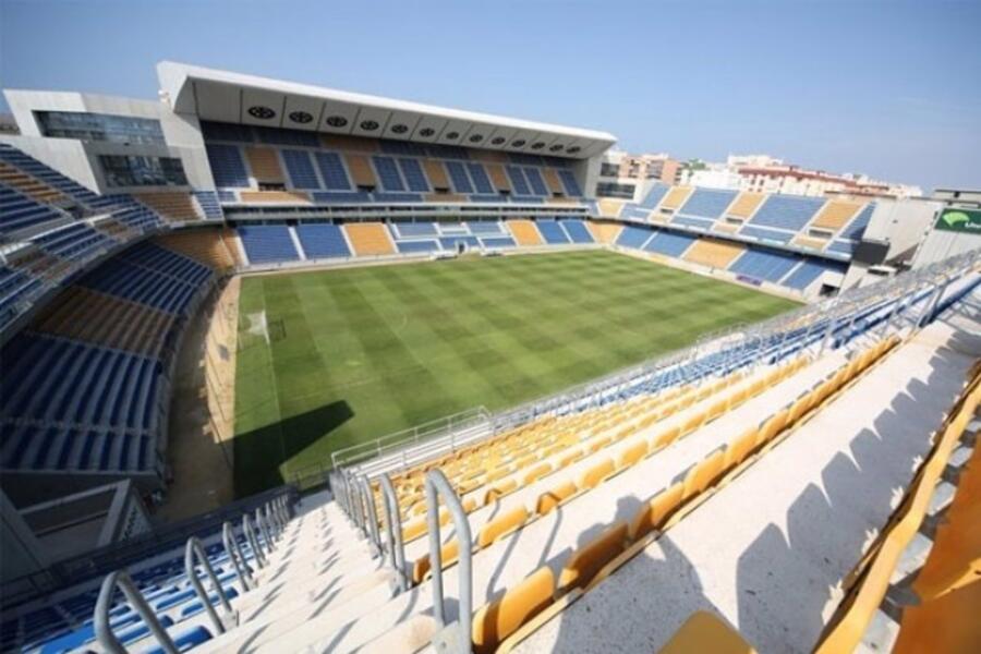 Cádiz.- El Ayuntamiento cambia el nombre del Estadio Carranza por Estadio Nuevo Mirandilla