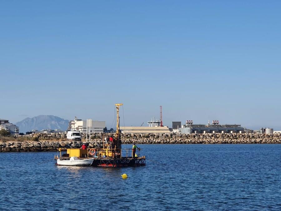 Cádiz.-Verdemar advierte que el proyecto de megayates en La Línea puede terminar con cientos de lapas protegidas por ley