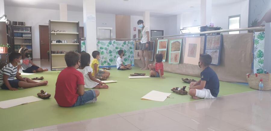 Taller infantil de arte rupestre en Los Barrios.