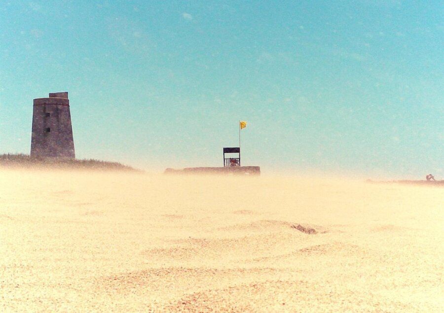 Cádiz.- Previsto este domingo aviso amarillo por oleaje en la costa gaditana vinculado a fuerte viento de levante