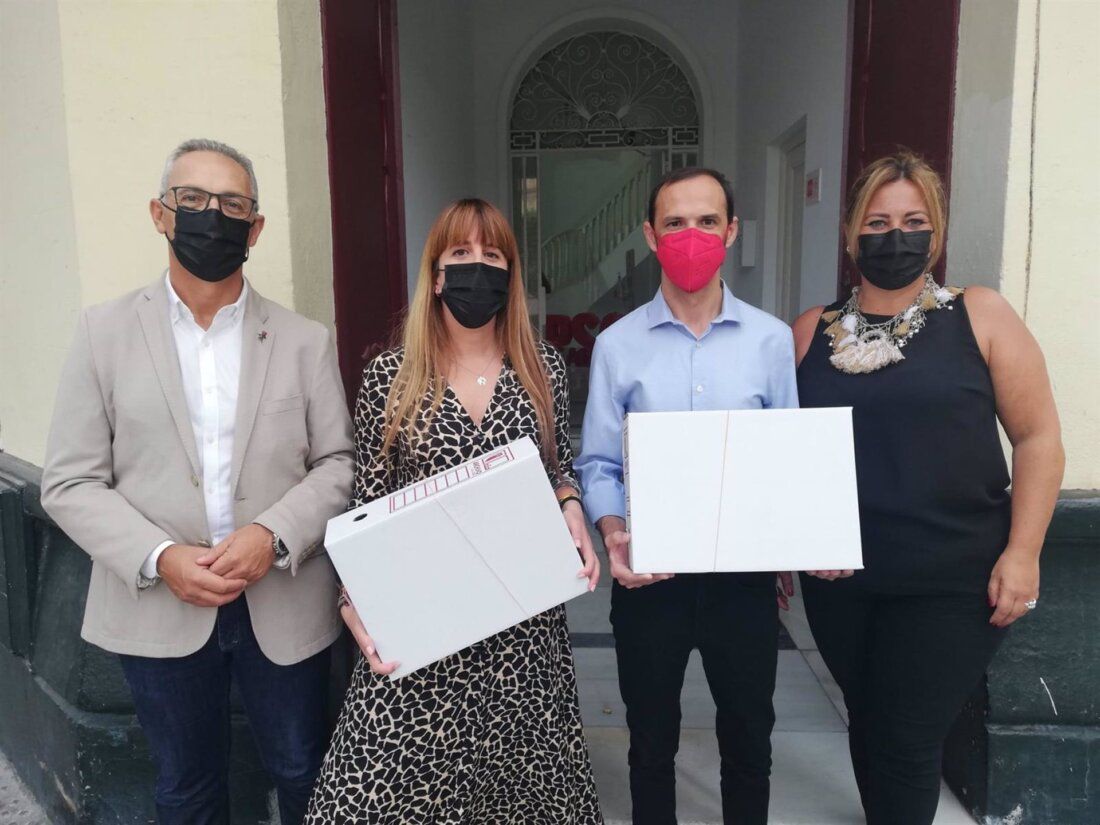 Cádiz.- La candidatura de Irene García presenta el máximo de avales permitidos y destaca la "ilusión" de la militancia