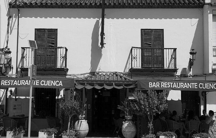 Fachada del restaurante Bar Cuenca en Jimena.