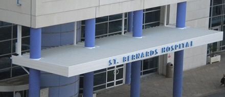 St.-Bernards-Hospital-Main-entrance-006