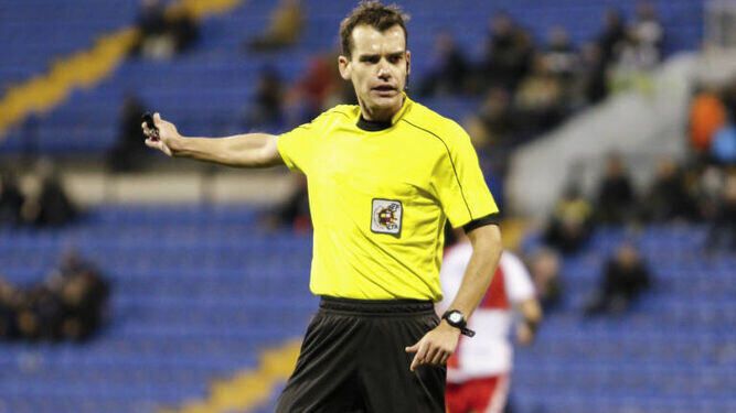arbitro-yeclano-Jorge-Diaz-Escudero_1609349815_143607283_667x375