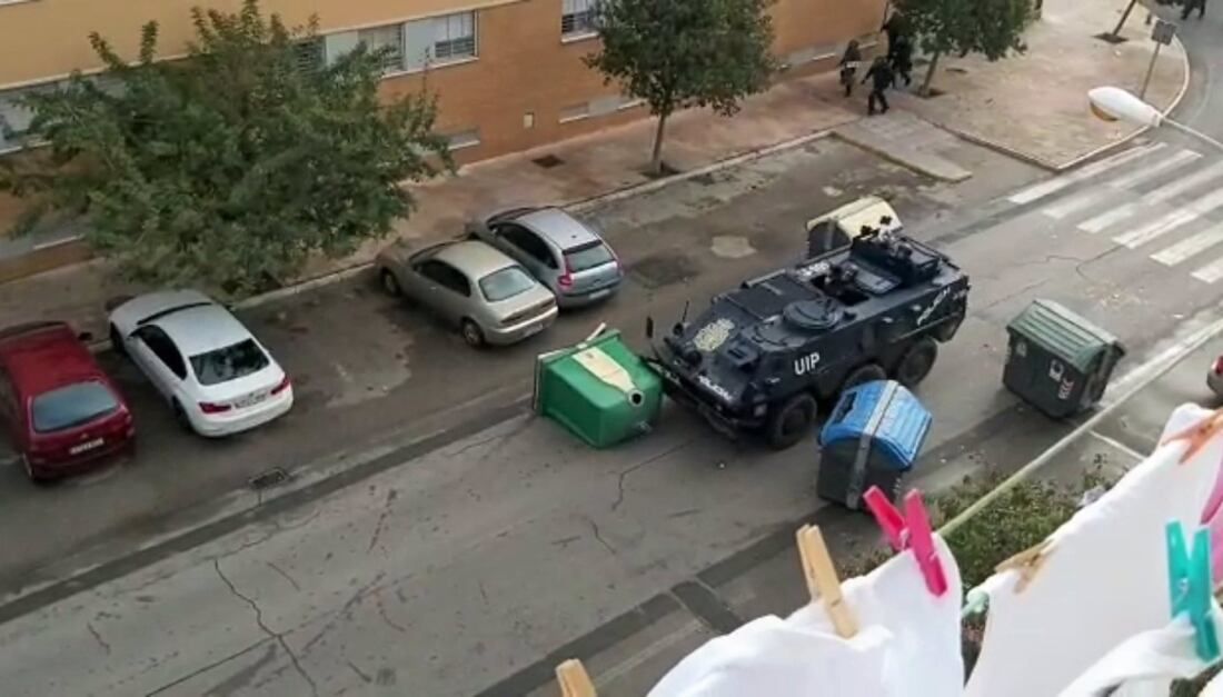 Cádiz.- Fernández dice que la 'tanqueta' es un vehículo blindado que no llevan ningún elemento de ataque a manifestantes