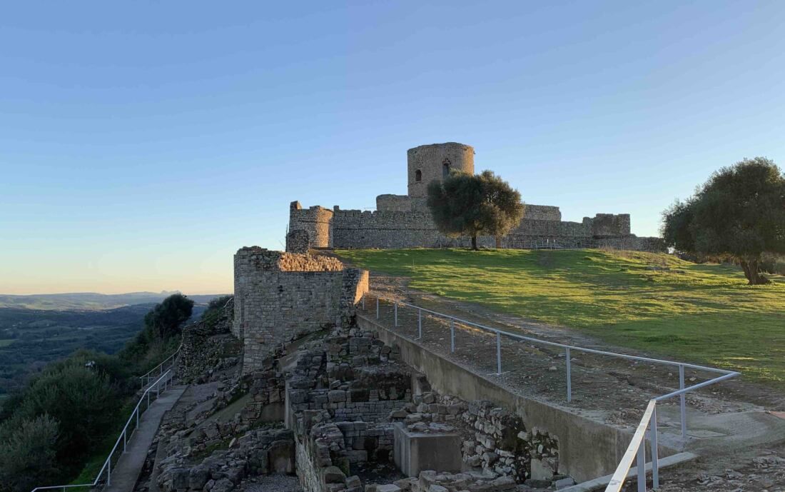 Castillo-Fortaleza de Jimena de la Frontera.