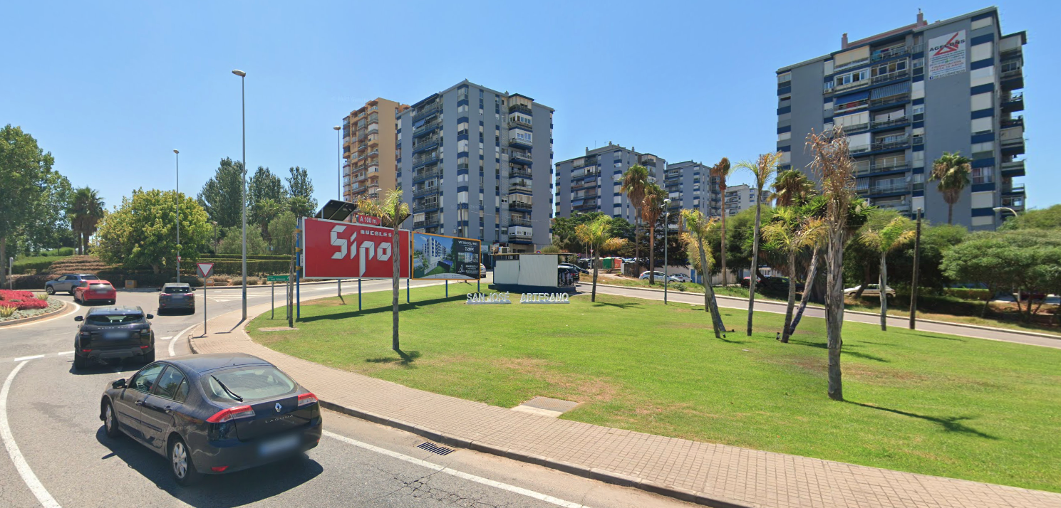 Entrada a San José Artesano, Algeciras. Una avería deja sin luz a zonas como la Cuesta del Rayo, carretera del Rinconcillo y parte de San José Artesano 
