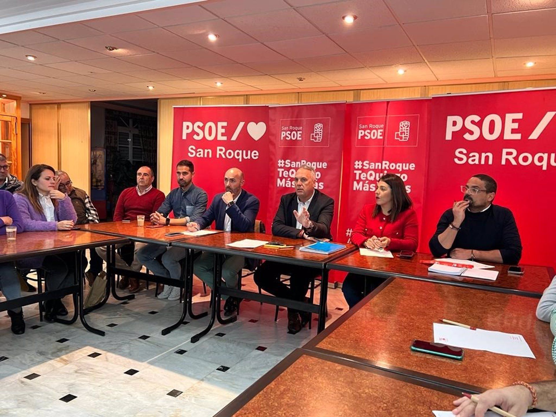 Ruiz Boix en el comité de campaña de San Roque. Foto: PSOE.
