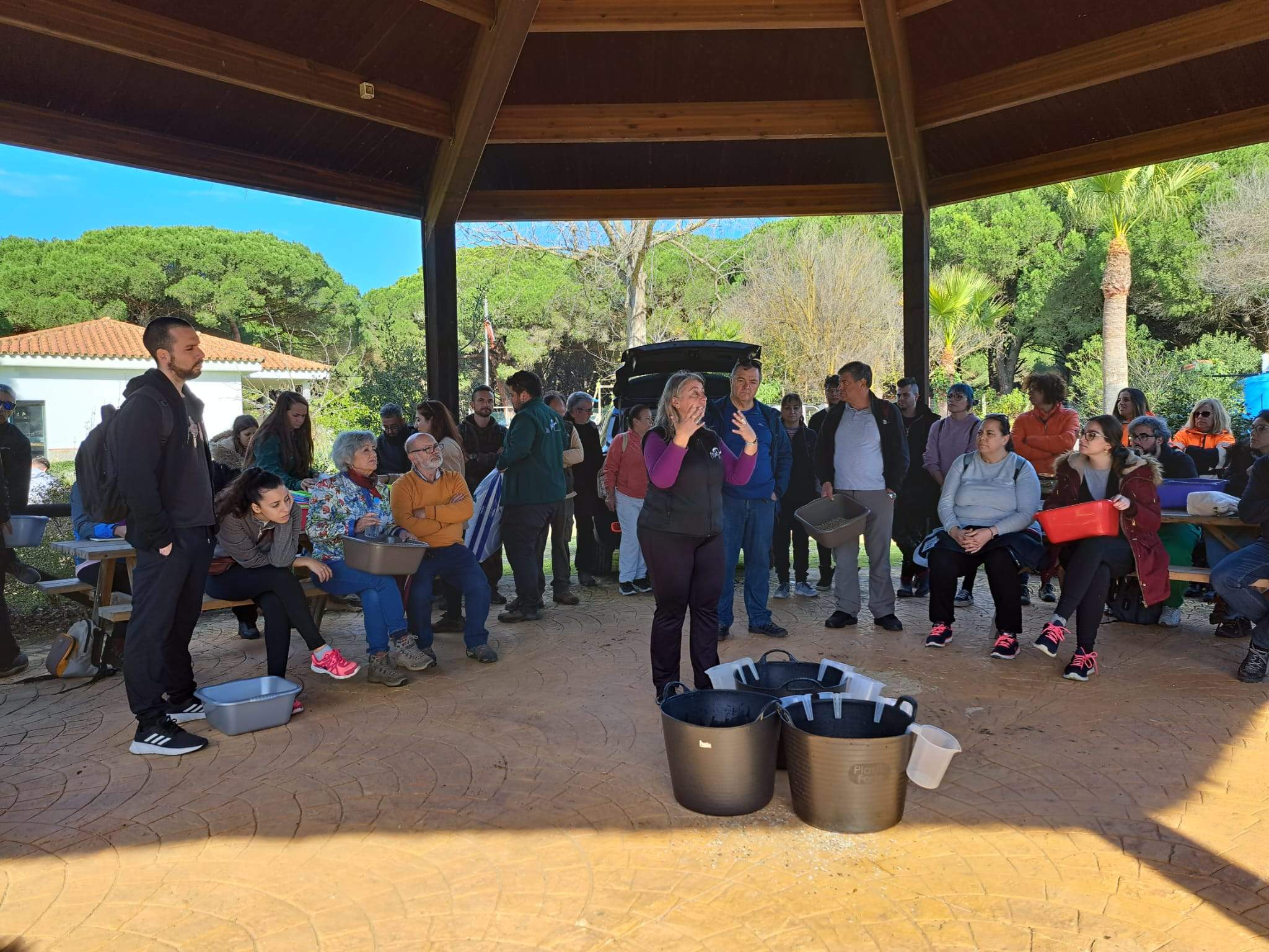 Imagen de archivo. Participantes de las Jornadas Micológicas, celebrada en el Pinar del Rey, en San Roque. Imagen de archivo. Participantes de las Jornadas Micológicas, celebrada en el Pinar del Rey, en San Roque.
