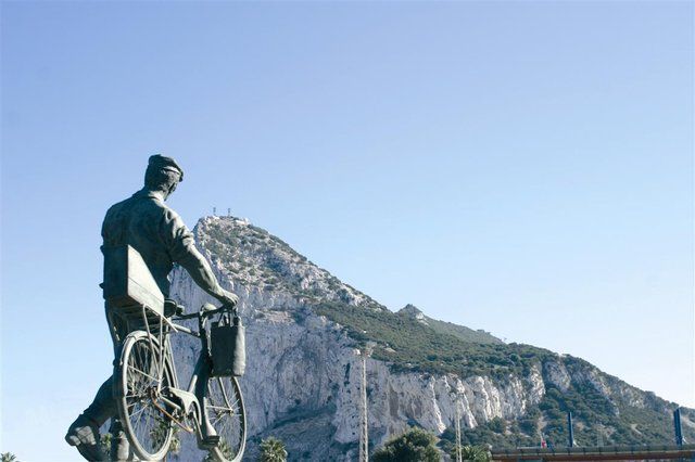 España, "preparada" para firmar un acuerdo sobre Gibraltar que incluya el uso conjunto del aeropuerto.