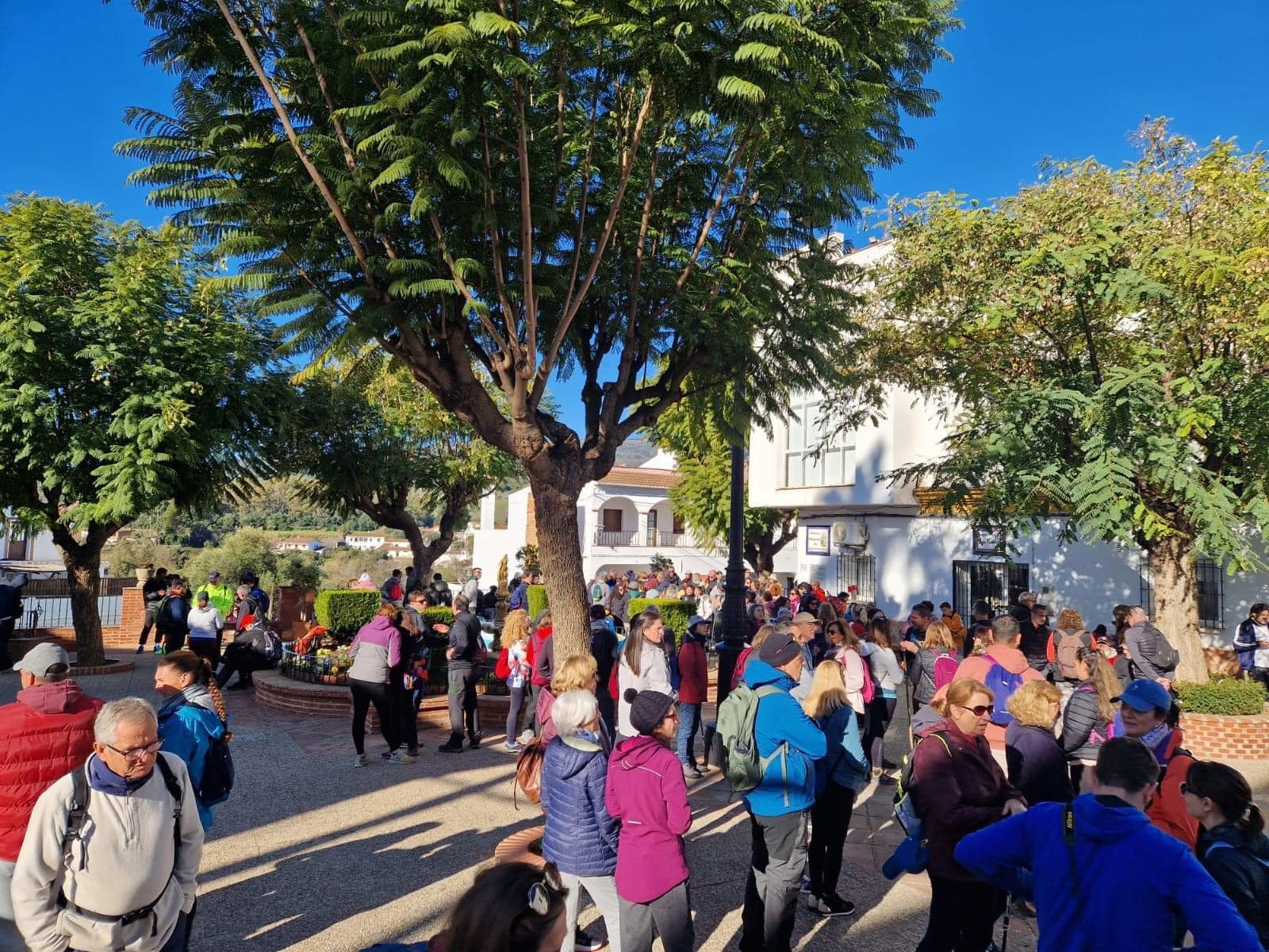 Más de 300 personas participan en la II Ruta del Buda