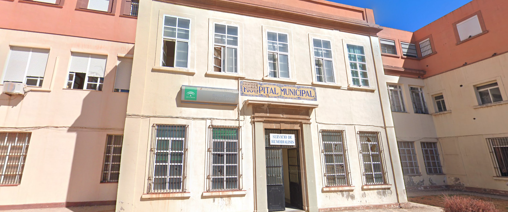 Antiguo hospital municipal de La Línea, que se perfila como la mejor opción para acoger los juzgados de la ciudad.