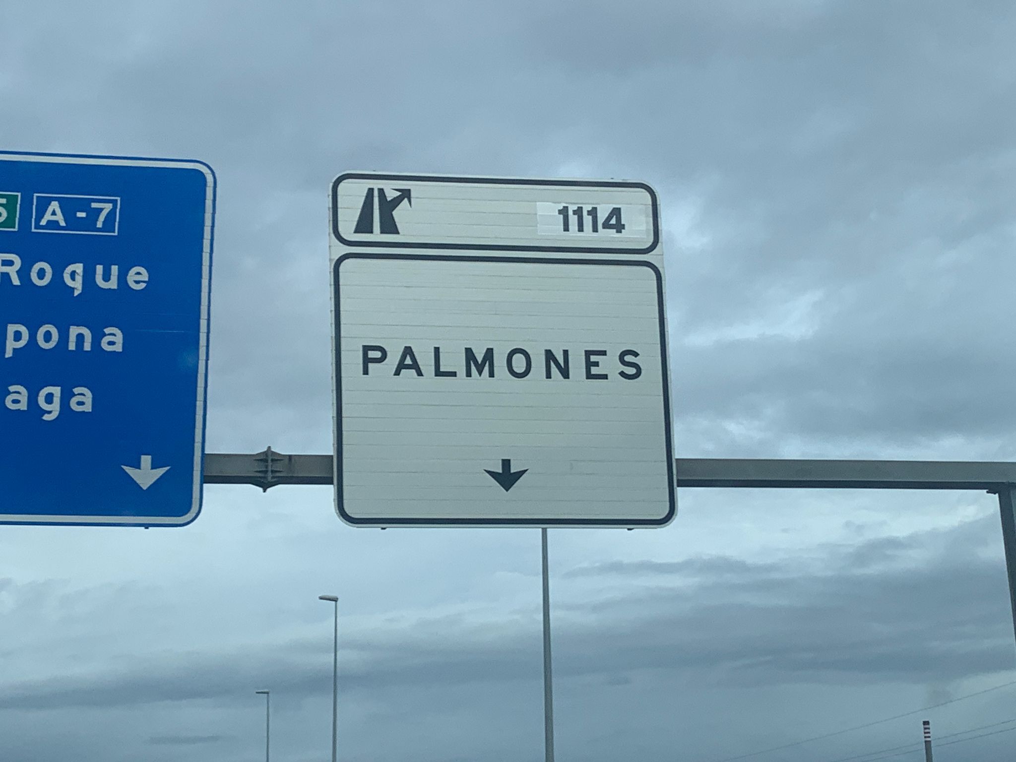 Nueva señalética de la A-7 a su paso por el Campo de Gibraltar