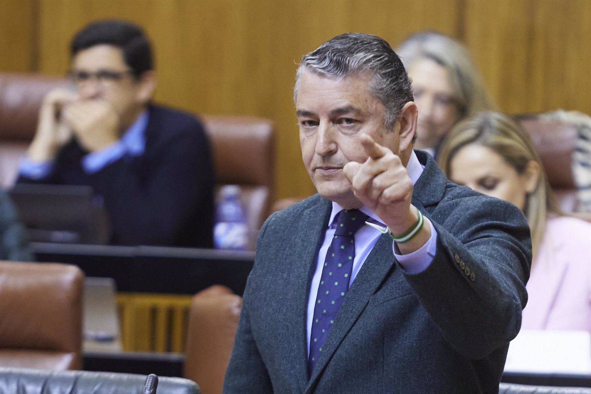 Sanz exige al Gobierno "una solución definitiva" para los Puntos de Control Fronterizo de Algeciras. 