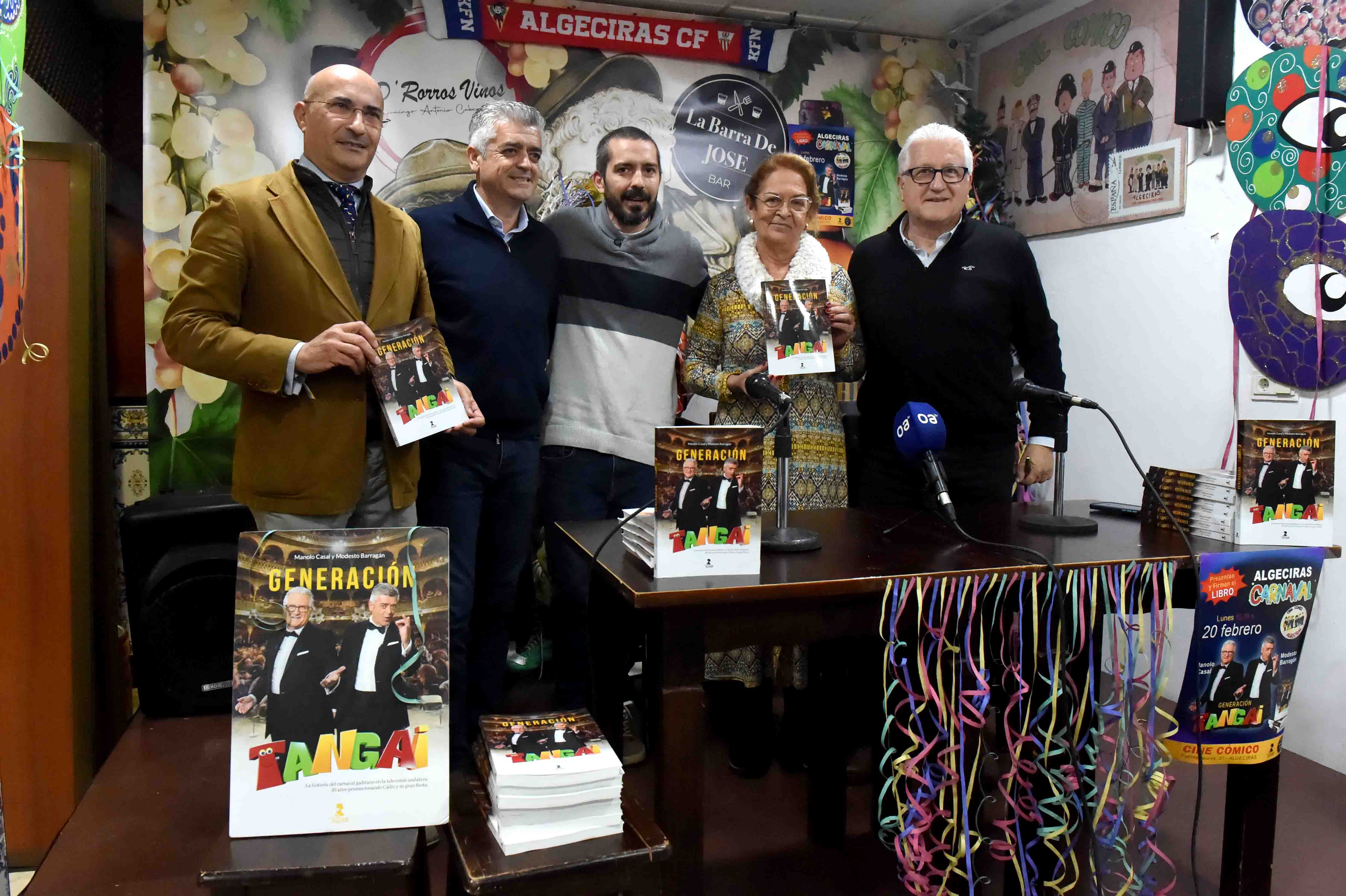 Manolo Casal y Modesto Barragán presentan su libro 'Generación Tangai' en la Peña Cine Cómico.