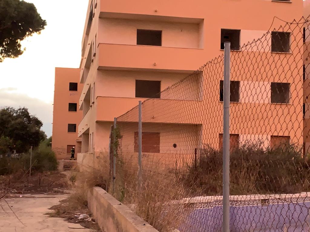 Edificios de viviendas abandonadas en El Embarcadero.