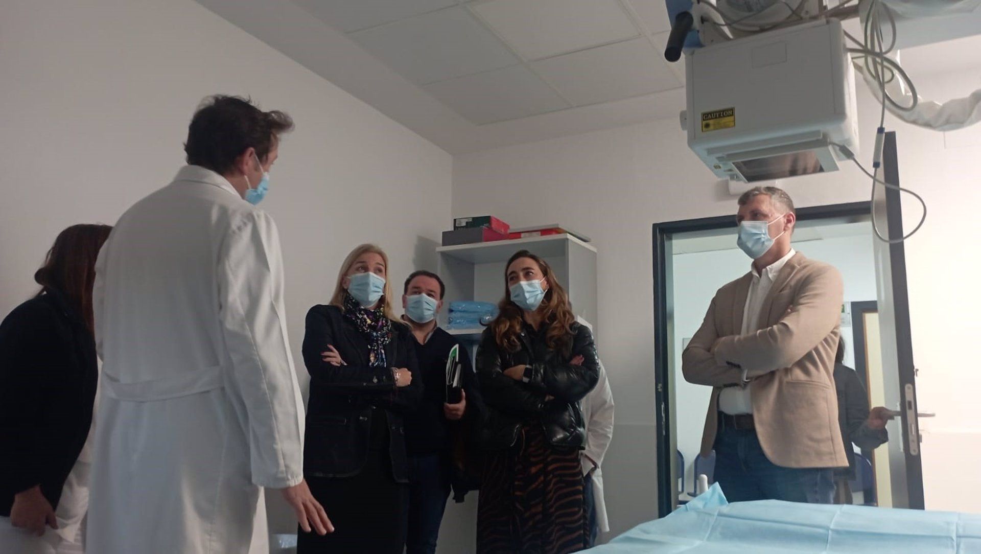 La delegada territorial de Salud y Consumo, Eva Pajares, visita el centro de salud de Jimena. Foto: Junta de Andalucía.