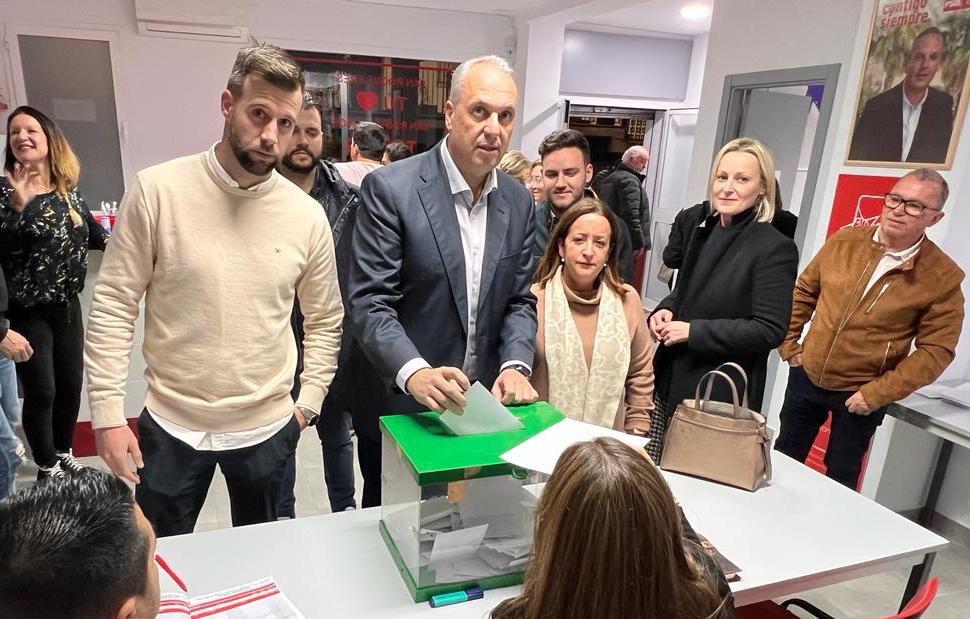 El PSOE de San Roque aprueba su lista para las elecciones municipales del 28 de mayo.