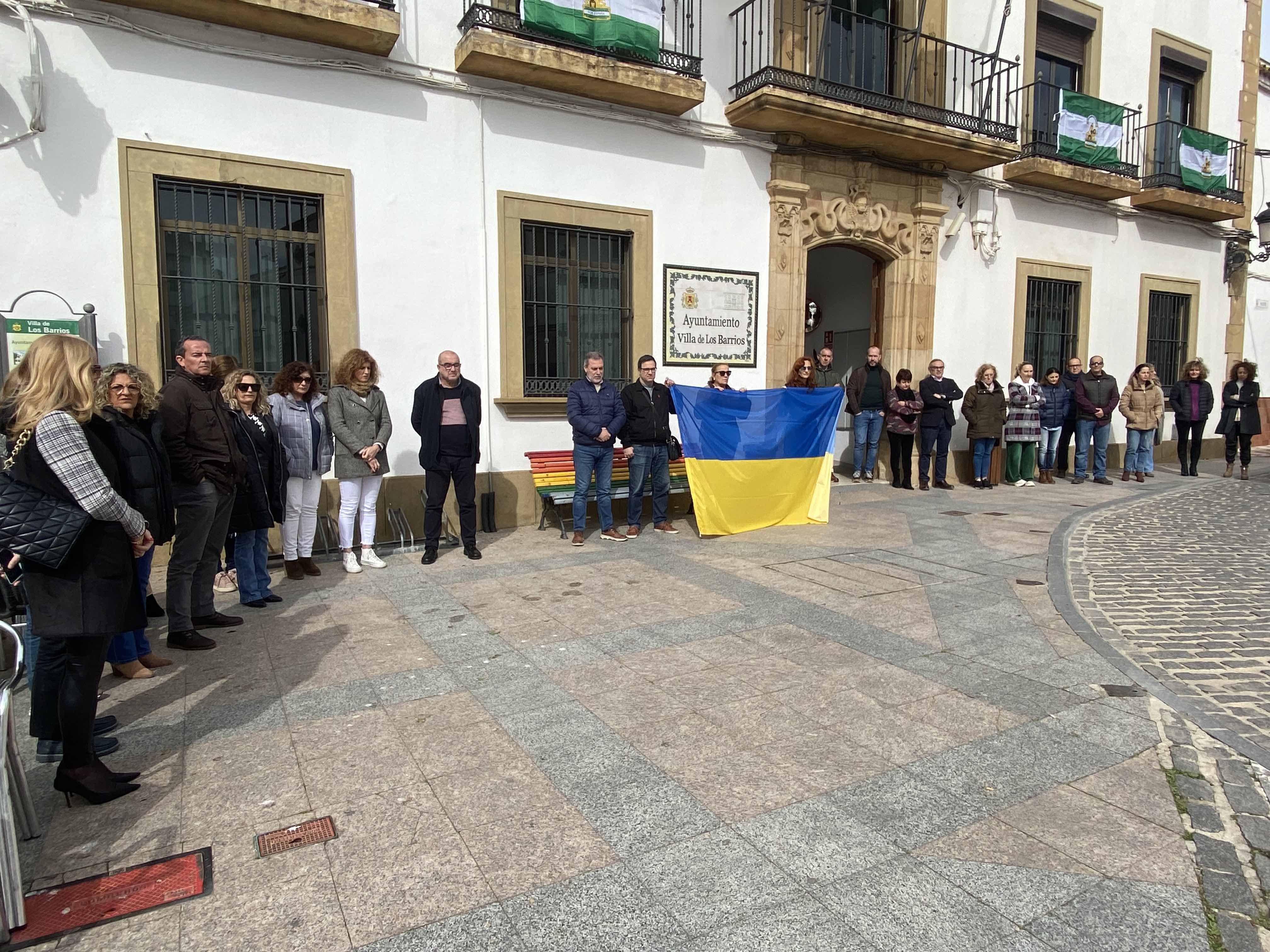 Concentración silenciosa en apoyo al pueblo de Ucrania. Los Barrios.