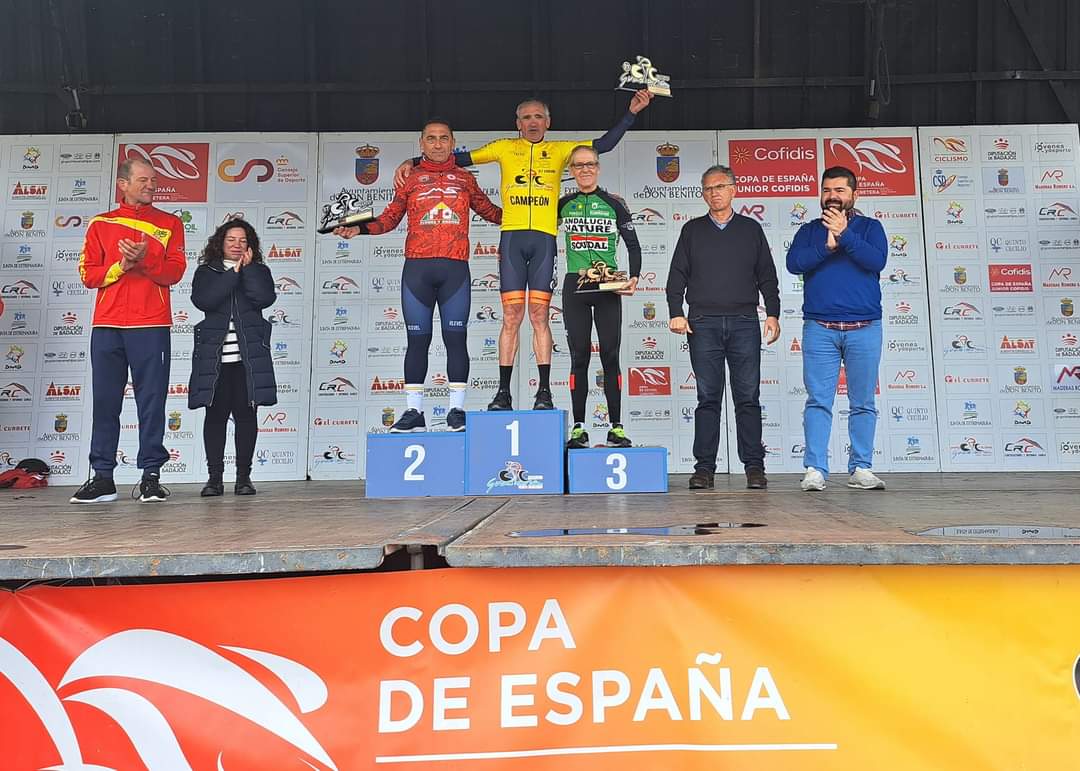 José Luis Vallejo Arias, del CC Andalucía Nature, en el podio de la Copa de España