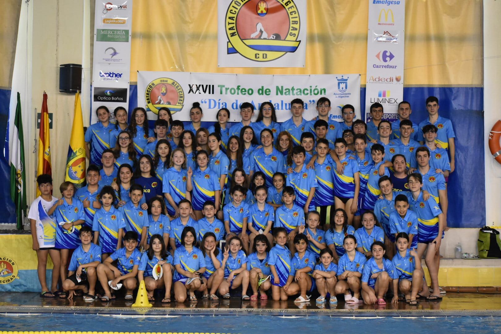 Los nadadores del CD Natación Ciudad de Algeciras que han tomado parte en el XXVII Trofeo 'Día de Andalucía'