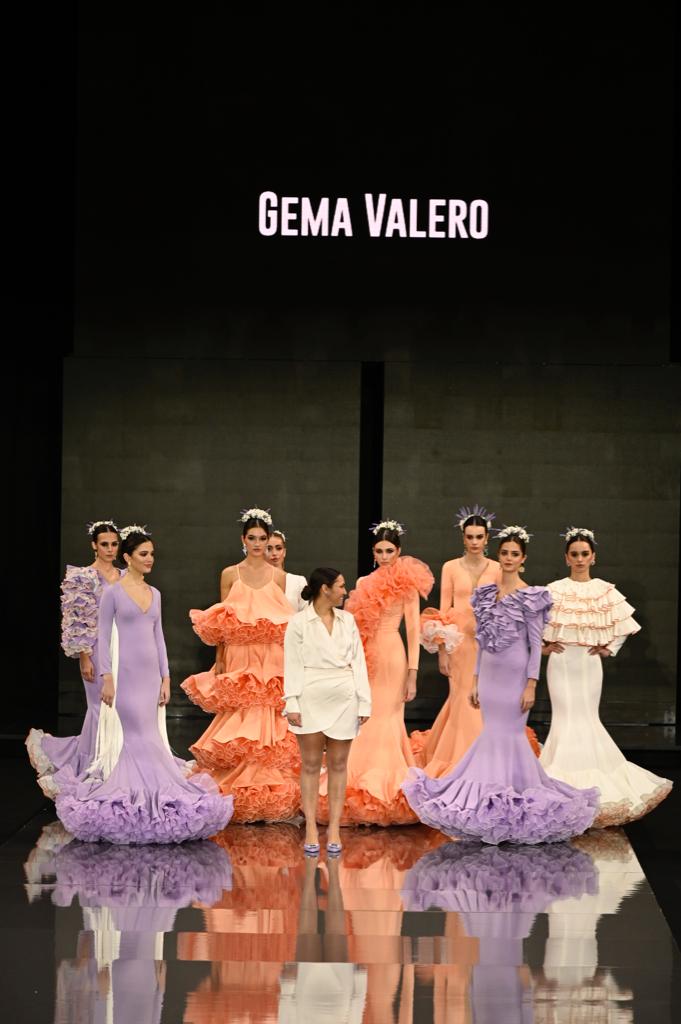 Las flamencas de Gema desfilan en la pasarela Tío Pepe de Jerez. Colección 'Renacer'.